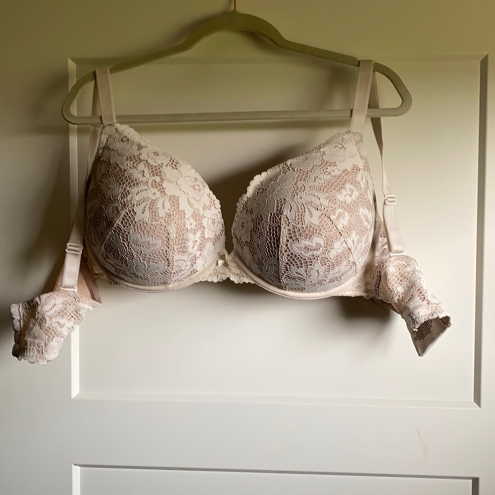 Torrid tan and lace bra